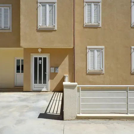 Queen Of Apartman *